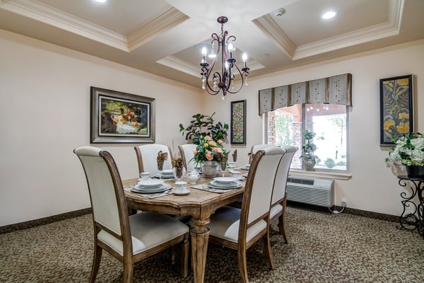Palms_at_La_Quinta_Dining_Room_Set-1